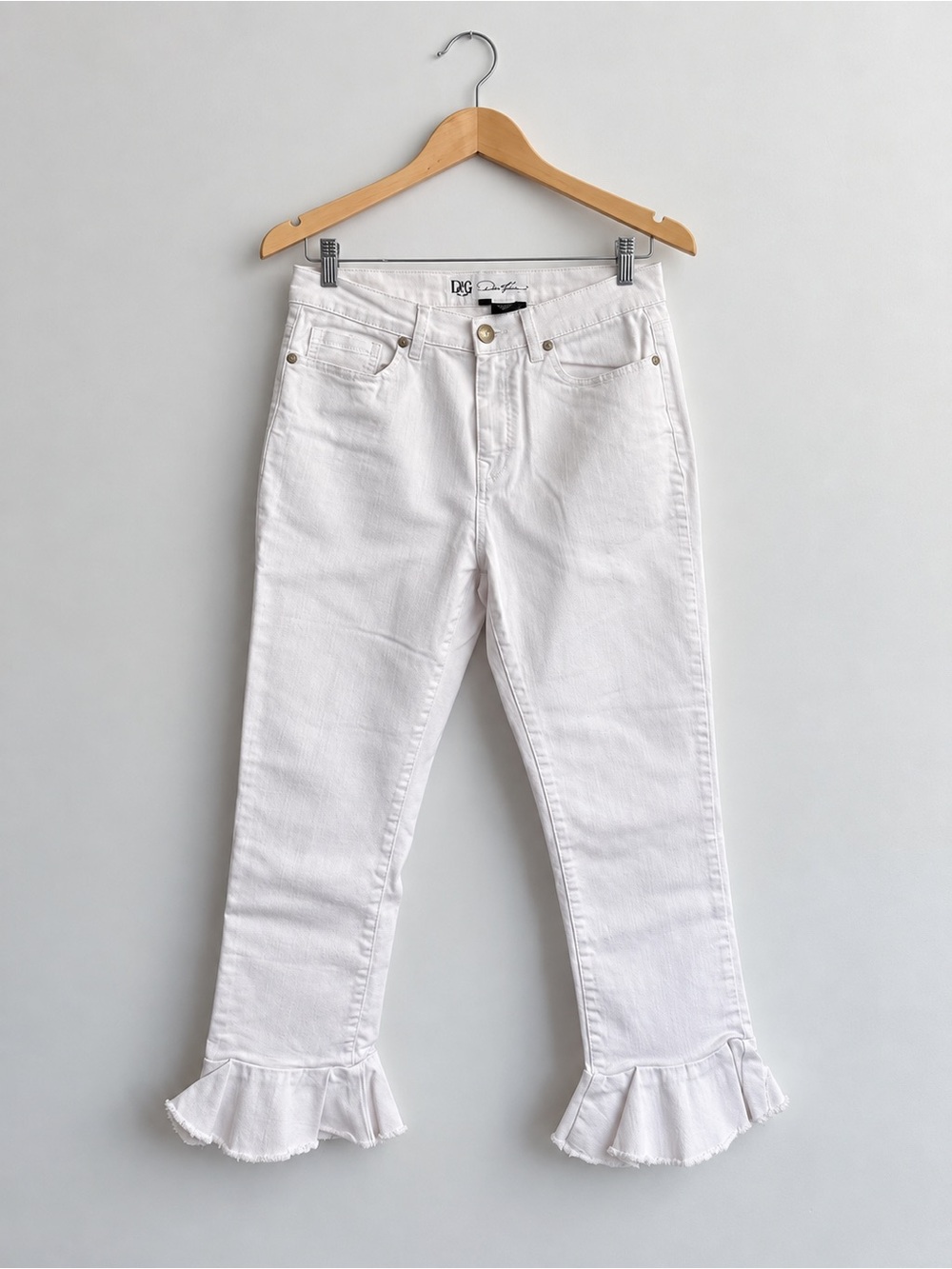DG2 by Diane Gilman White Ruffle Hem Jeans Size 8T